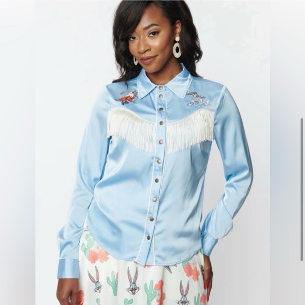 Unique vintage x looney tunes western fringe top size 1x